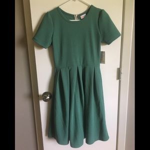 Lularoe Amelia S solid green